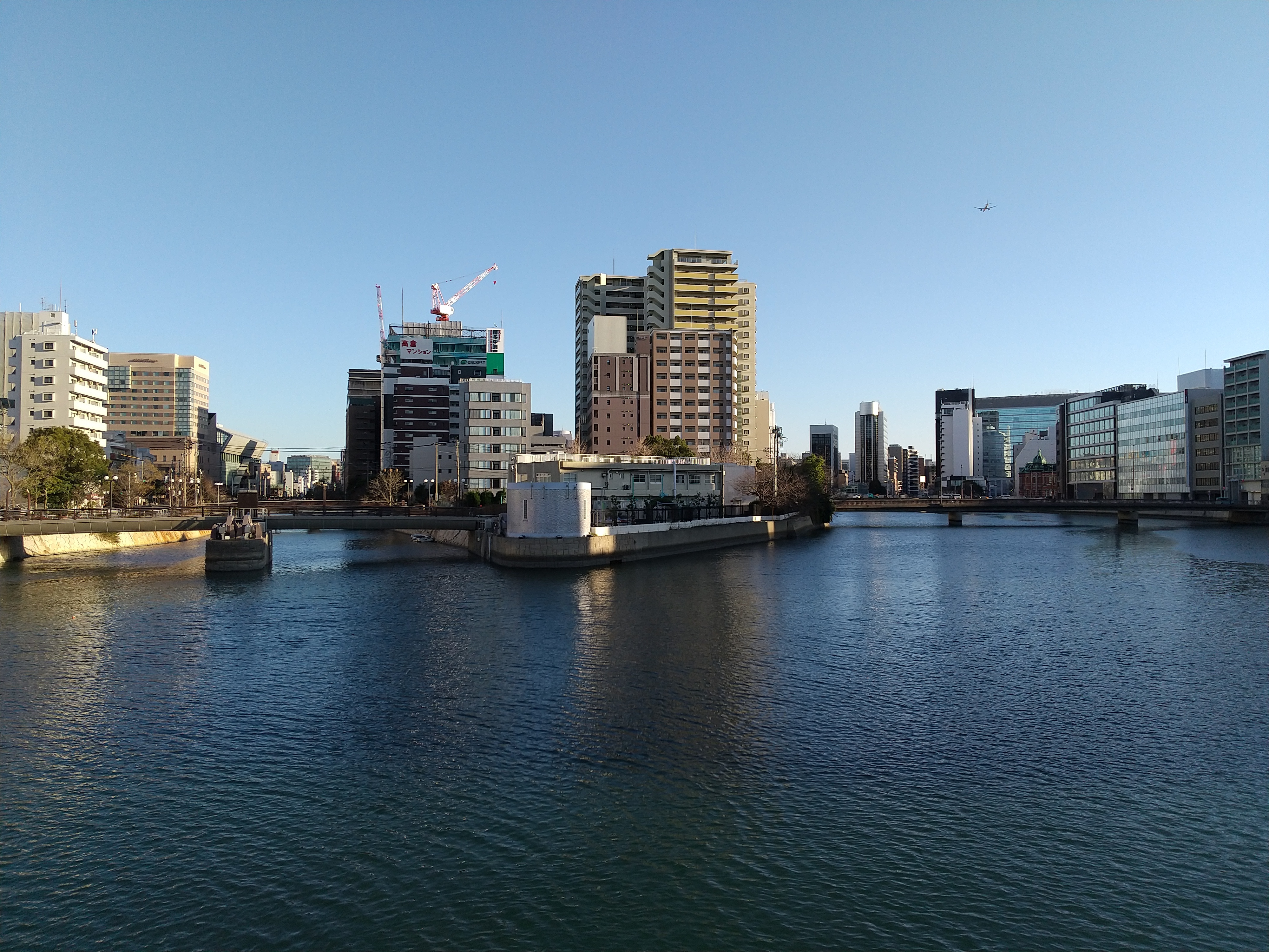 Nakasu-nakashimamachi, the view from Susaki Bridge (Chūō-ku, Hakata-ku, Fukuoka City, Japan) by Hirho - Own work, CC BY-SA 4.0, https://commons.wikimedia.org/w/index.php?curid=127252279