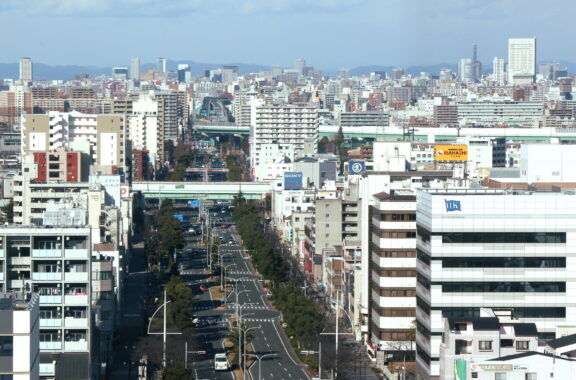 Nagoya Expwy Tokai Route 20160210 B by Oka21000 - Own work, CC BY-SA 4.0, https://commons.wikimedia.org/w/index.php?curid=46900411