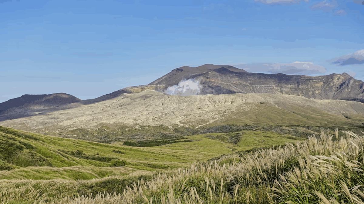Majestic Mount Aso and its grasslands, Kumamoto